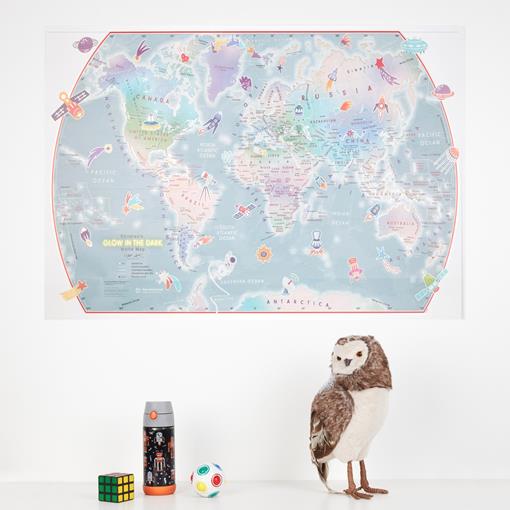 Dětská nástěnná mapa světa fosforeskující ve tmě