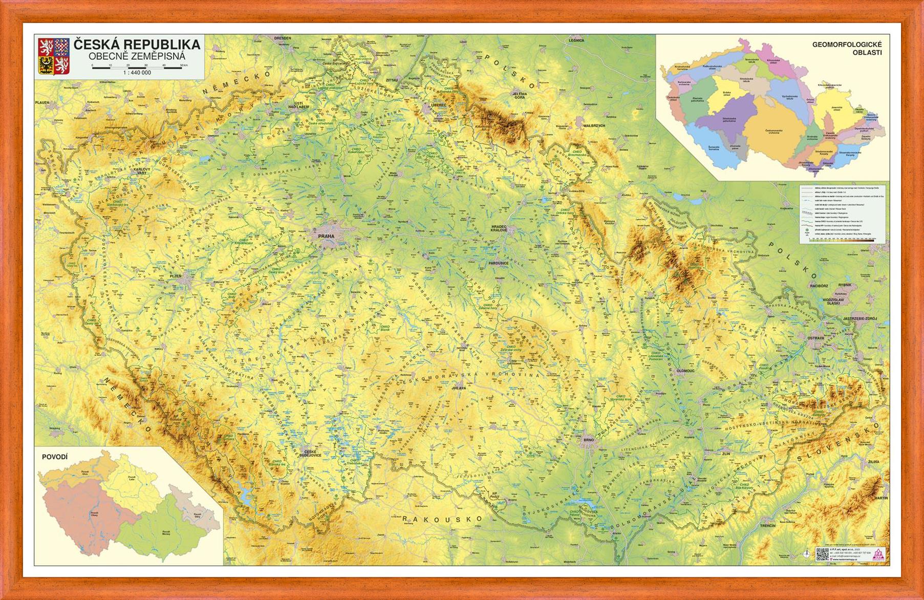 Obecně zeměpisná nástěnná mapa ČR